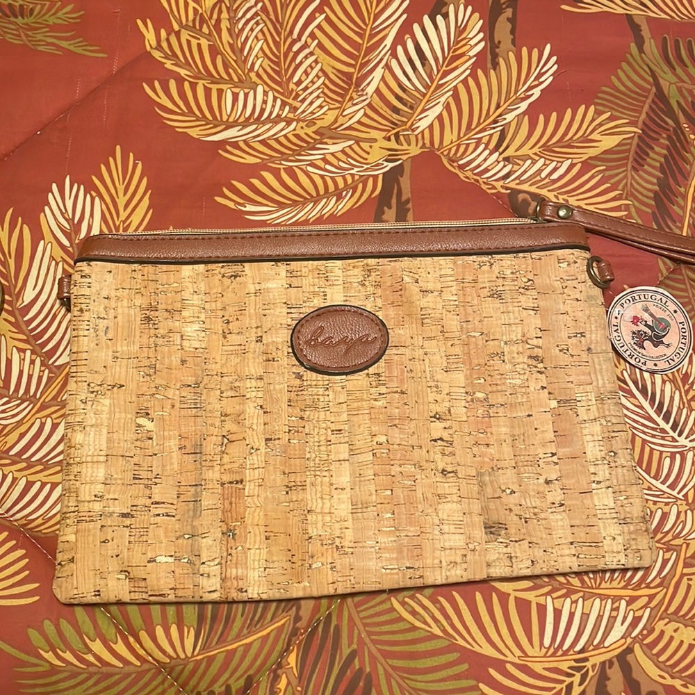 Baya Cork Clutch Wristlet or Crossbody Shoulder bag Purse NWT